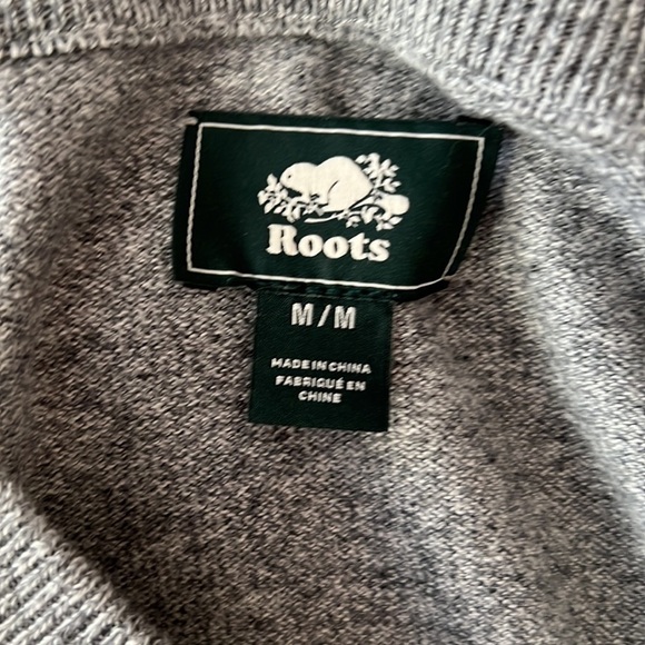 ROOTS l Long Sleeve Gray Sweater Top - Picture 3 of 4